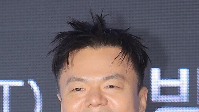 박진영, JYP 사내이사 사임…
