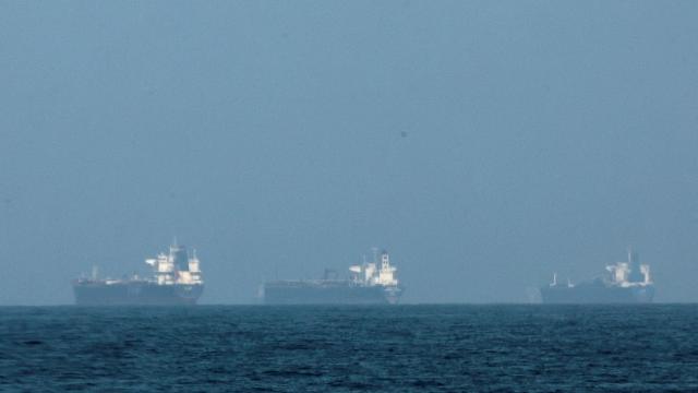 이란, 이라크 영해 유조선 2척 공격…걸프바다 전역 무차별 공격