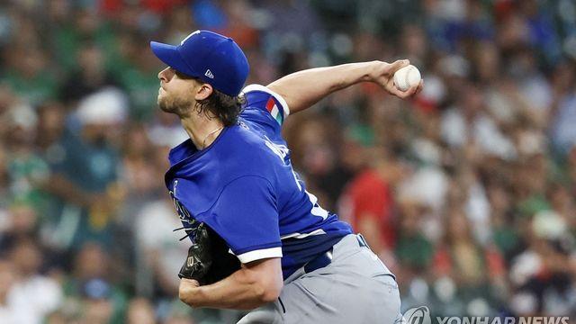 '무려' 증조부가 이탈리아인이라는데→아주리 국대 승선→멕시코전 5이닝 무실점 완벽투!…애런 놀라의 놀라운 '이탈리아인 라이프'