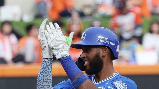 삼성 디아즈에게 물었습니다 “WBC 한국-도미니카 8강전, 구자욱 타석 때 누구 응원하겠나” [SD 대전 리포트]