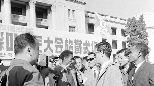 [아프리카인물열전] ⑾'맨발의 영웅 아베베'…한국전 참전한 마라토너