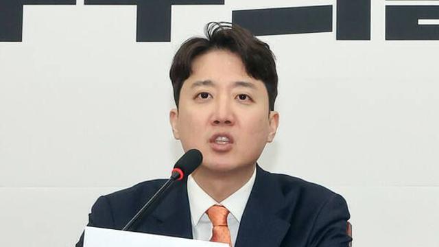 이준석 모친에 ‘젓가락 발언’에 미러링 악플 남성 송치