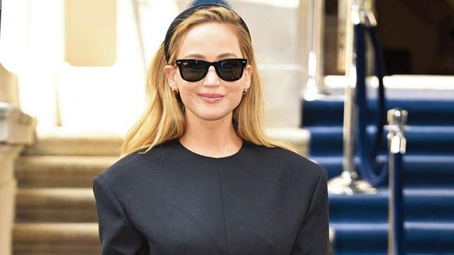 올블랙 패션이 이번 시즌을 지배합니다