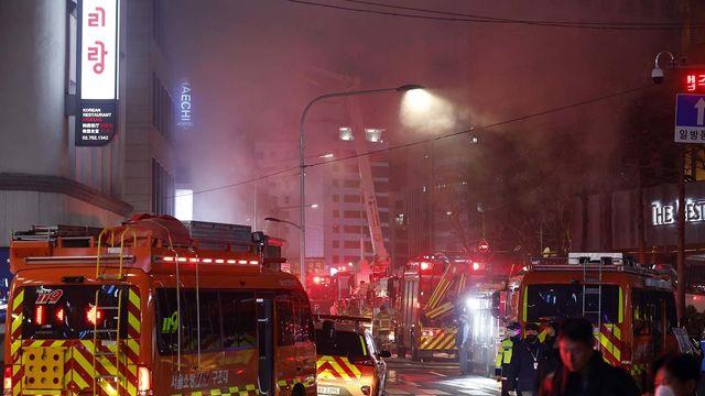 BTS 공연 7일 앞두고… 서울 한복판 숙박업소 화재 외국인 등 10명 부상