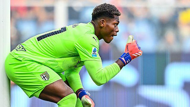 日 축구 오열...'국대 골키퍼' 스즈키 자이온, 17경기 만에 부상에서 복귀 후 '대형실수'→4실점 와르르!