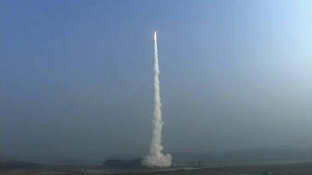 합참 “北 순안서 탄도미사일 10여발 발사…감시·경계 강화”