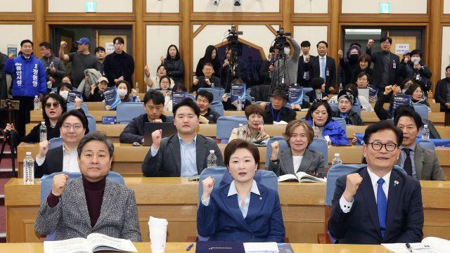 친명계, '뉴이재명' 조명 토론회 열어 김어준 비판…