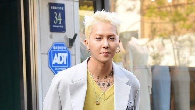 ‘부실복무 의혹’ 송민호, 재판 앞두고 영화 VIP 시사회 참석