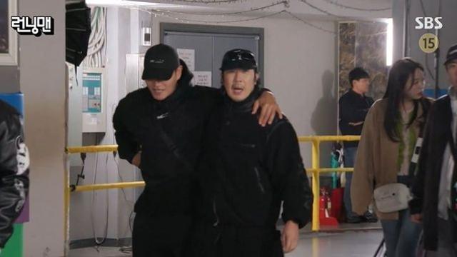 김종국, 건강 이상…부축받으며 등장 “생전 들어보지 못한 병” (‘런닝맨’)