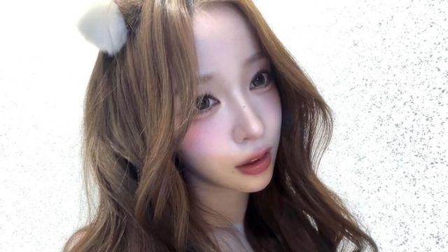 포근한 핑크 니트와 고양이 귀 포인트, 빌리 하루나