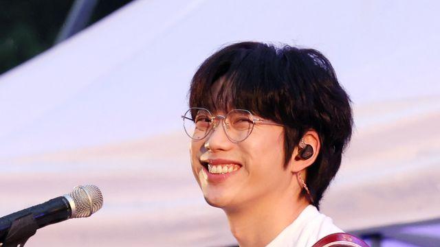 십센치, 싱가포르 공연 전액 환불…”목 컨디션 저하로 완성도 있는 무대 못 보여줘”