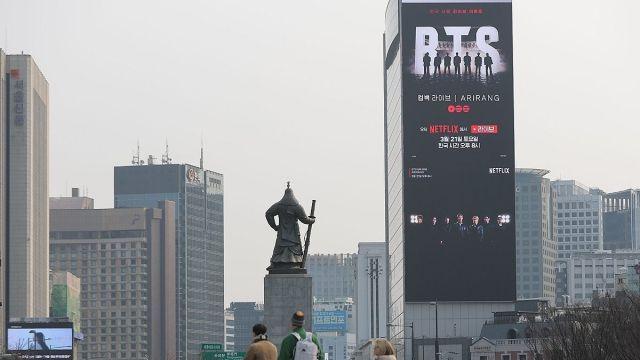 BTS 공연날 ‘꼼수 관람’ 차단…광화문 31개 빌딩 통제