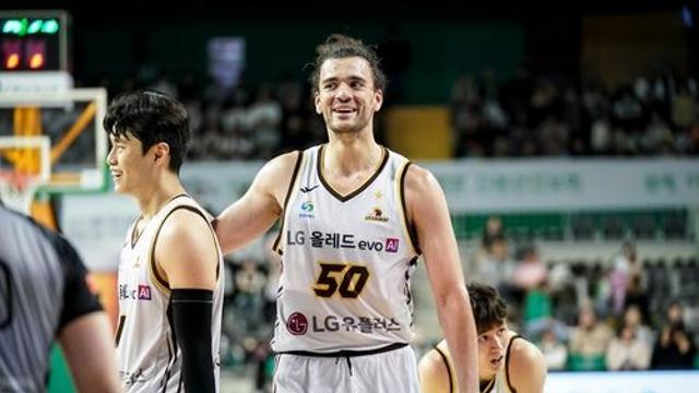 마레이 28득점 17리바운드 활약... 프로농구 LG, DB 제압