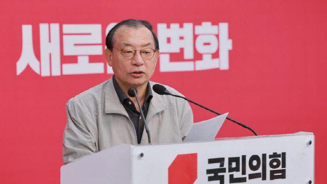 이정현, 사퇴 이틀만에 복귀...