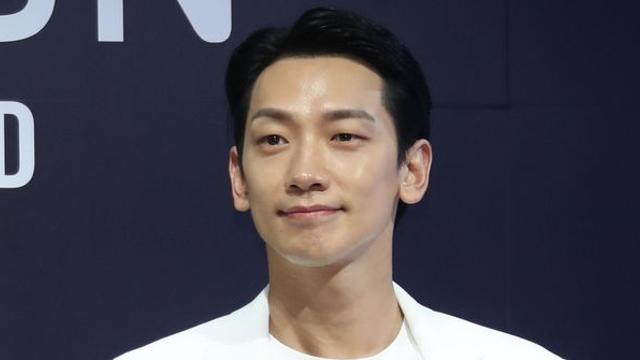 비가 해외 투어 때마다 전 스태프 식비를 사비로 결제하는 이유 밝혔다