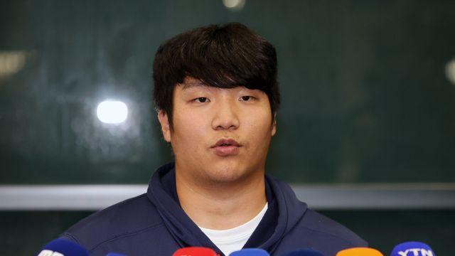 ‘국보경’ 문보경 관리 들어간 LG, 3루수 기용 서두르지 않는다