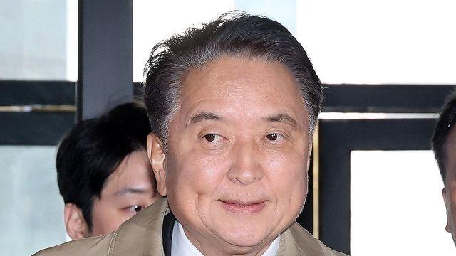 혐의 부인 김영환 구속영장 왜…허위증거 내고 입도 맞췄다 본듯