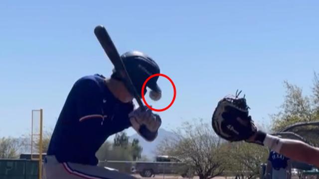 '한국의 오타니' 투혼 미쳤다!…첫 타석 헤드샷→그런데 곧장 선발 등판, 씩씩하게 투구 '대단하네'