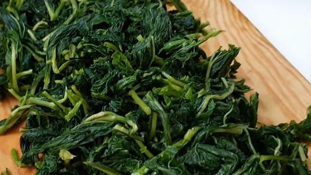 냉이만 찾지 마세요...봄에는 '이 나물' 먹어야 돈 쓴 보람 있습니다