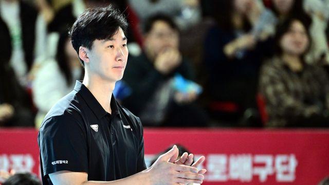 박철우 매직 통했다...'대행 체제 승률 77.8%' 우리카드, 삼성화재 셧아웃→봄배구 진출 확정