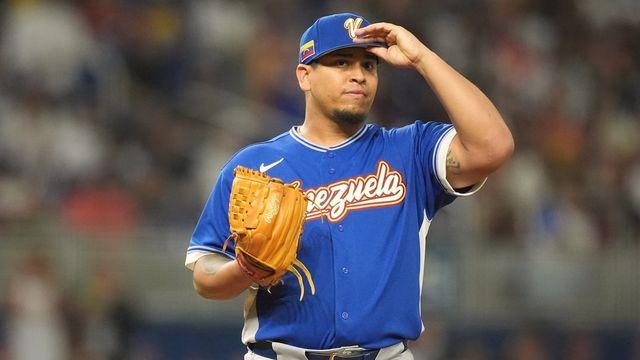 '前 한화' 산체스가 불 껐다…베네수엘라, 이탈리아 꺾고 'WBC 첫 결승' 진출→18일 미국과 맞대결