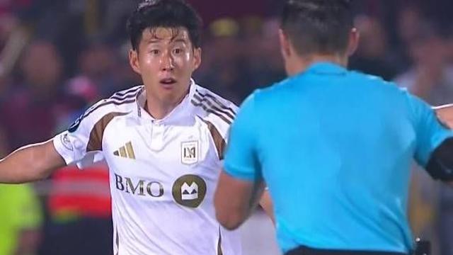 '악' 손흥민 이러다 월드컵 못 가나, 쏟아지는 살인태클→기어코 SON 쓰러트릴 태세…홍명보호 돌출 변수?