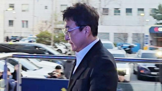 ‘음주뺑소니’ 이재룡 검찰 송치…‘술타기’ 혐의도 포함