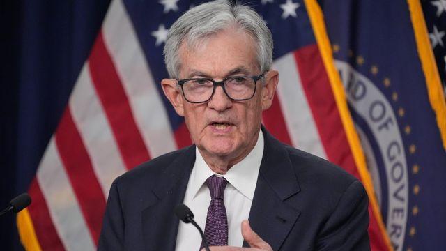 美연준, 두차례 연속 금리 동결…