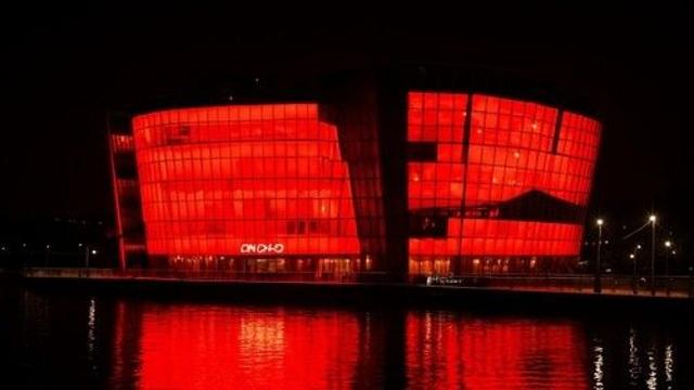 'BTS 컴백' 서울 붉은 물결에…