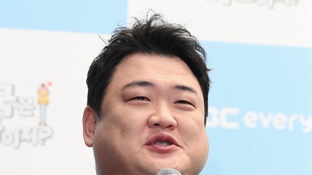 [공식] 김준현, '팬 무시 논란' 속 결별 소식…