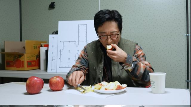 박신양, 창고·컨테이너서 생활…전동킥보드+MZ어까지 반전(편스토랑)