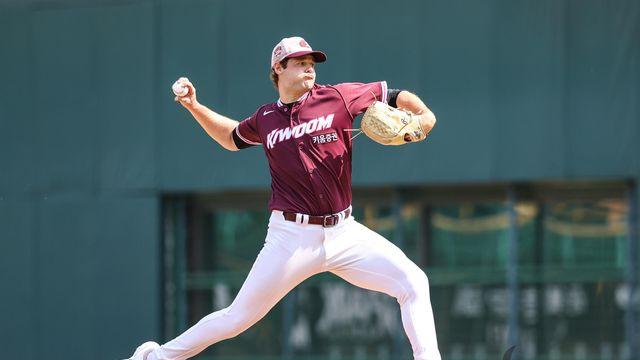 롯데에 혼쭐난 '14억' 키움 뉴 페이스, 사령탑은 믿는다…