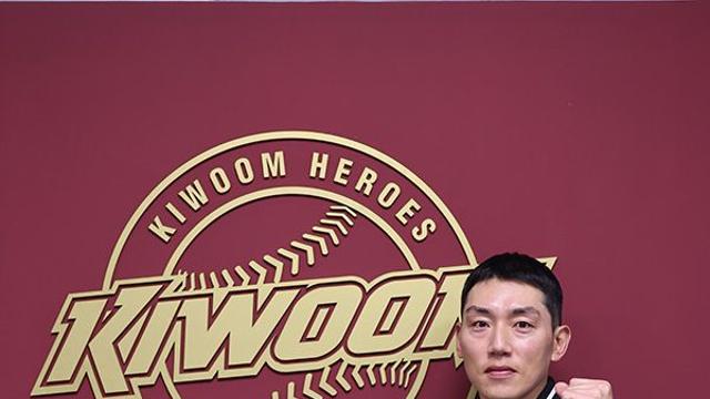 시범경기 ‘타율 4할’ 키움 서건창, 손가락 부상으로 OUT…4월 복귀 준비