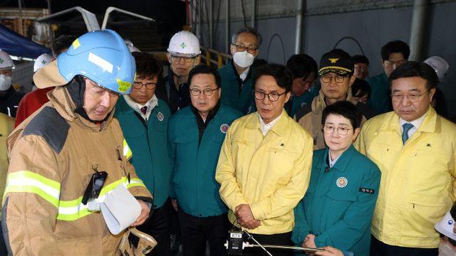 [대전 화재]경추골절·연기흡입 2명 중환자실…김민석 총리 