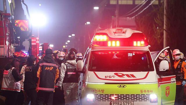 대전 화재 실종자 14명 중 10명 숨진 채 발견... 4명도 안에 있는 듯