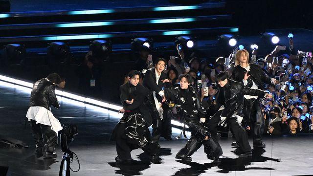 '4년만 완전체' 얼마나 신났으면…