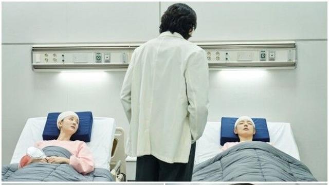 '닥터신' 정이찬, 백서라와 뇌 체인지 수술 후 충격적 첫 대면… 