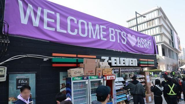 BTS 공연 특수에 광화문 상인들 