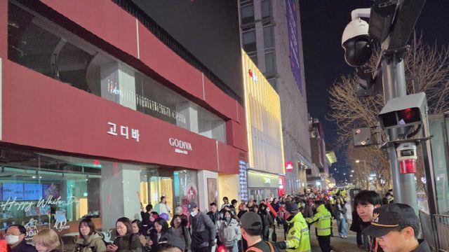 4년 만의 'BTS 컴백'…아미들, 떠난 자리도 빛났다