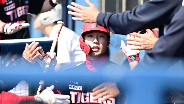 '와' KIA 초대형 트레이드 주인공 홈런 폭발...정현창, 1군서 처음으로 손맛 봤다 [잠실 라이브]