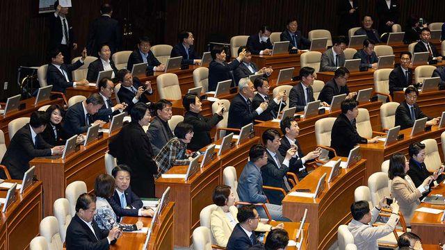 검찰청 78년 만에 역사 속으로…공소청·중수청법 국회 통과