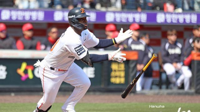 '이럴 수가' 한화 철렁했다! 페라자 1회 안타 뒤 대주자 교체→