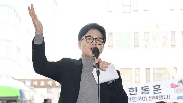 [속보] 한동훈 “보수 정치 재건해야 이재명 정권 제대로 견제”