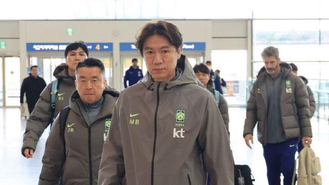 홍명보호, 월드컵 최종 모의고사 결전지 영국으로 출국