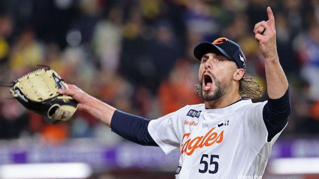 'KBO 16승' 라이언 와이스, 극적 반전…마이너 강등 예상 뒤집고 불펜 합류