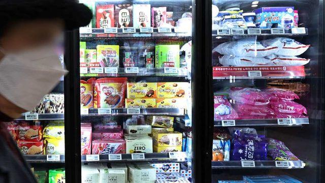 '단팥빵부터 국민 라면까지' 가격 싹 내린다…내달 1일부터 달라지는 장바구니 가격표