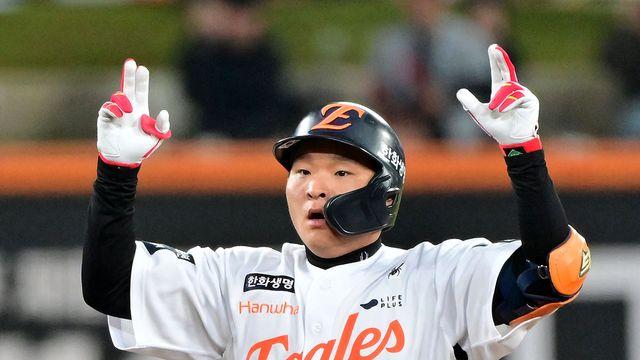 '도파민 폭발' 한화, 9말 2아웃 역전 끝내기 홈런…김태연 주연 드라마로 시범경기 마무리 [대전:스코어]