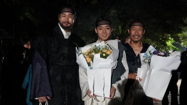 '왕사남' 1500만 돌파→비하인드 탈탈 털었다…