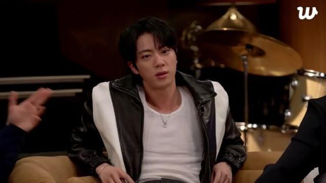 [왓IS] BTS 진, ‘아리랑’ 크레딧 제외 이유는...“투어 바쁘고 컨디션 나빠”