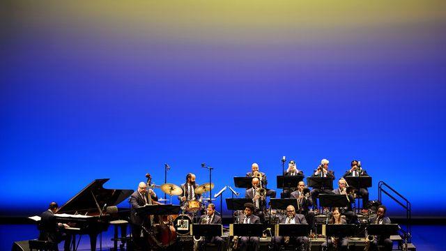 파도처럼 밀려온 音의 향연…'재즈 거장' 윈튼 마살리스에 기립박수